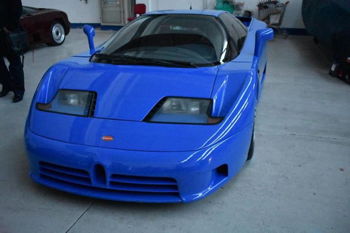 Oggi a dettagliare due Bugatti EB110, la blu la prima ad essere stata presentata…