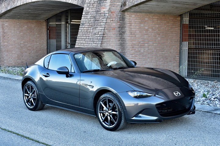 Vi presentiamo l’ultimissima  #Mazda  #Mx5 dove un full  #Detailing ha fatto da …